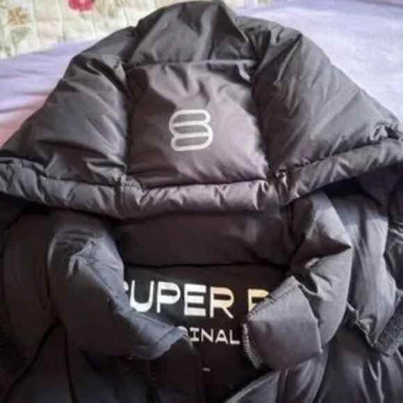 TNA Black Puffer Jacket - Picture 9 of 10